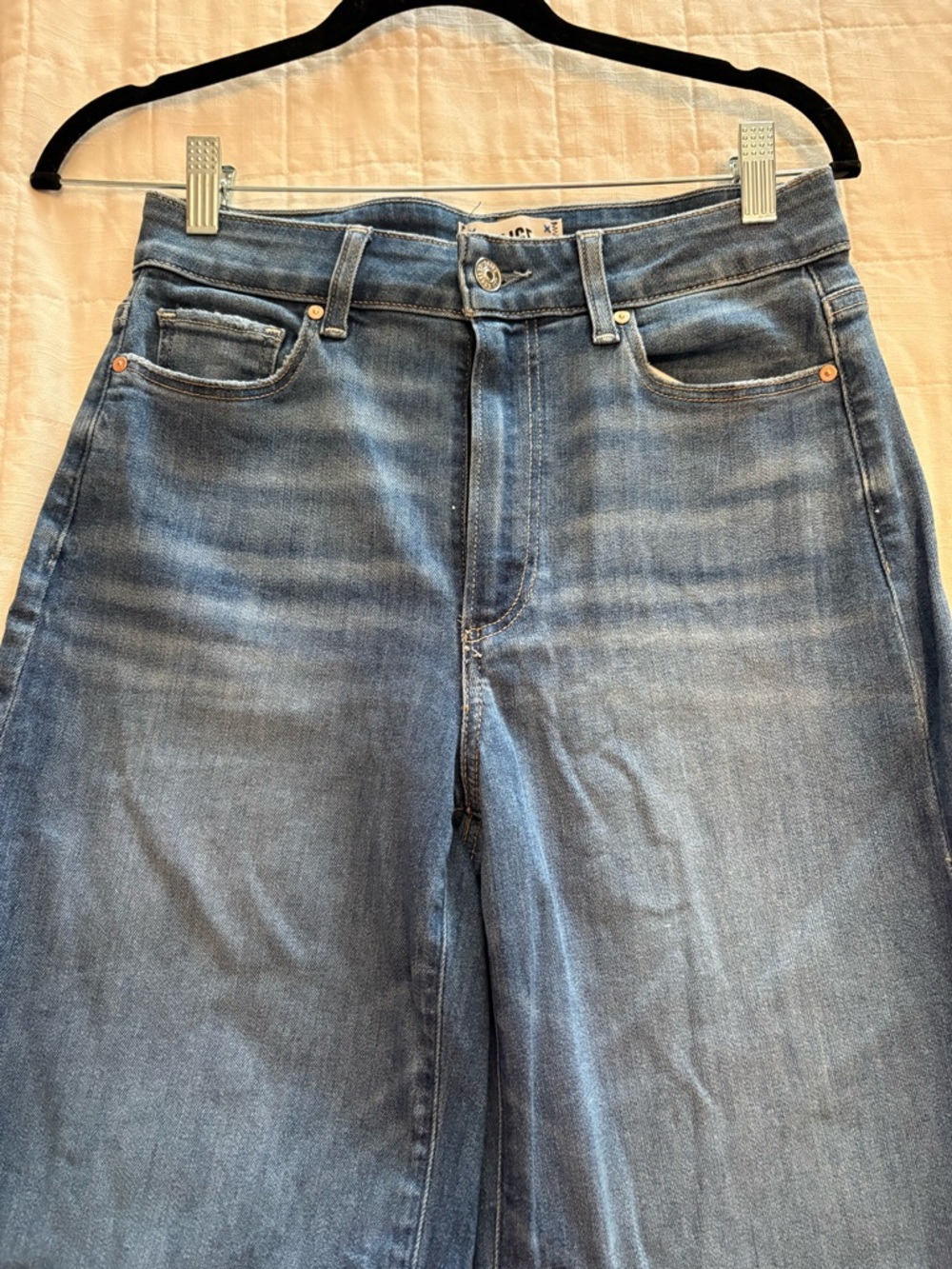 PAIGE Anessa Wide-Leg High-Rise Jeans - Picture 4 of 8